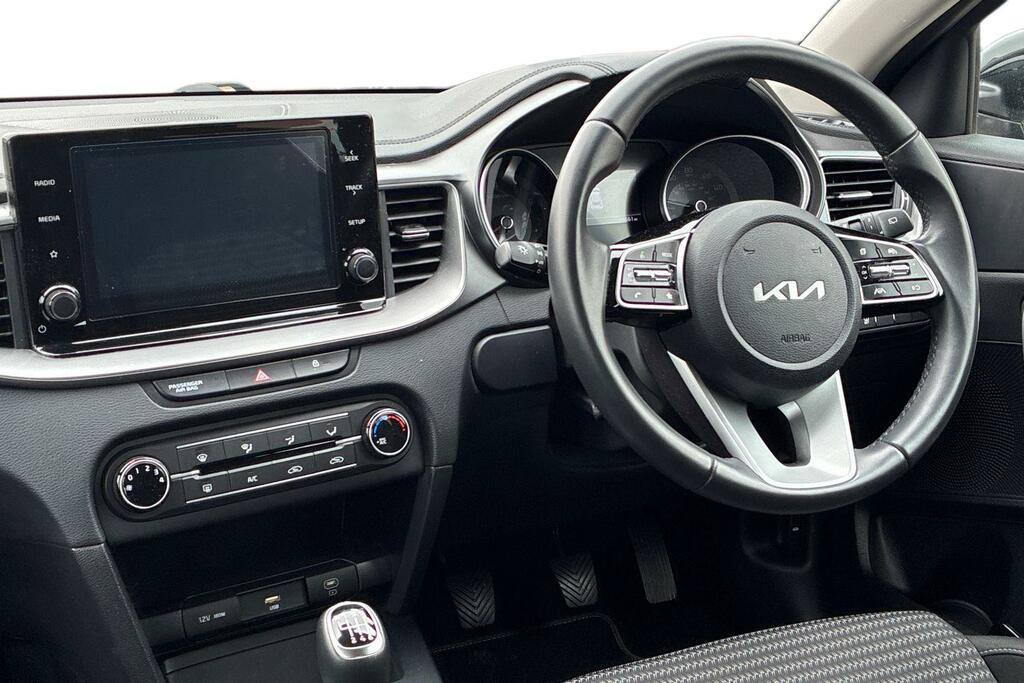 Kia Xceed 1.5 T-gdi 2 Euro 6 Ss Black #5