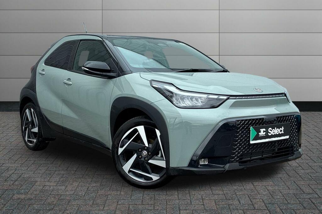 Toyota Aygo X 1.5 Hybrid Design Cvt Green