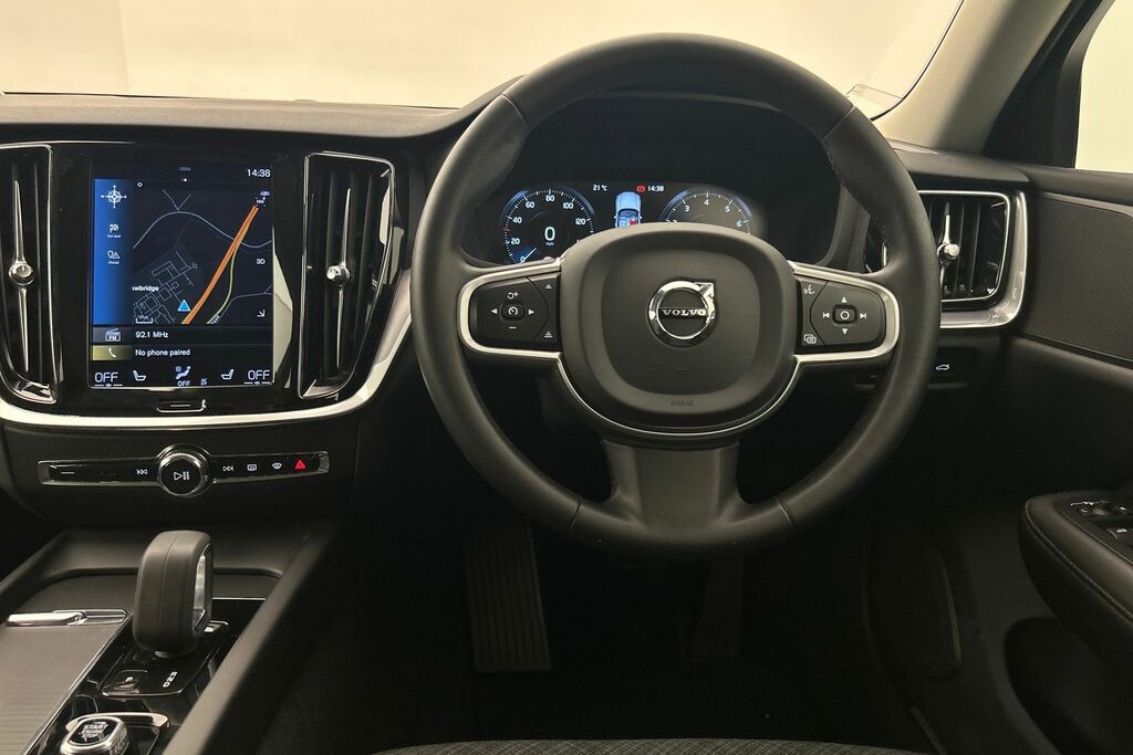 Volvo V60 R-design, B3 Mild Hybrid Black #30