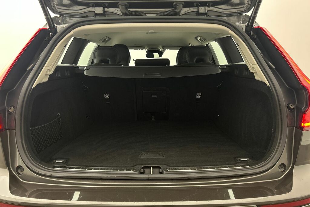 Volvo V60 R-design, B3 Mild Hybrid Black #8