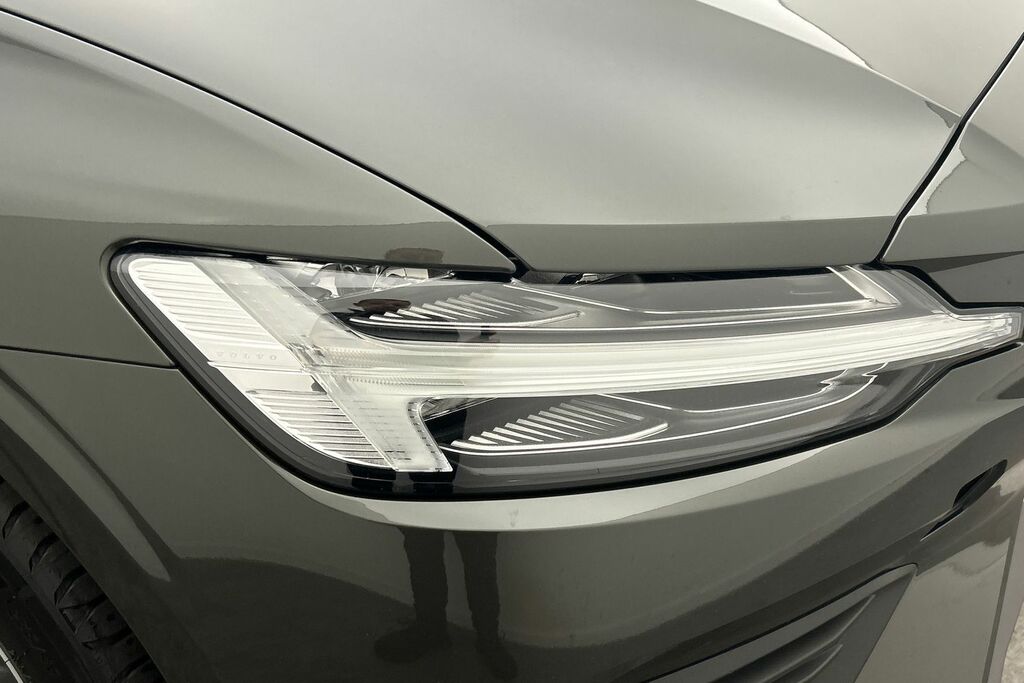 Volvo V60 R-design, B3 Mild Hybrid Black #24
