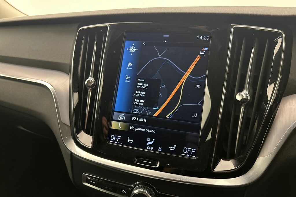 Volvo V60 R-design, B3 Mild Hybrid Black #15