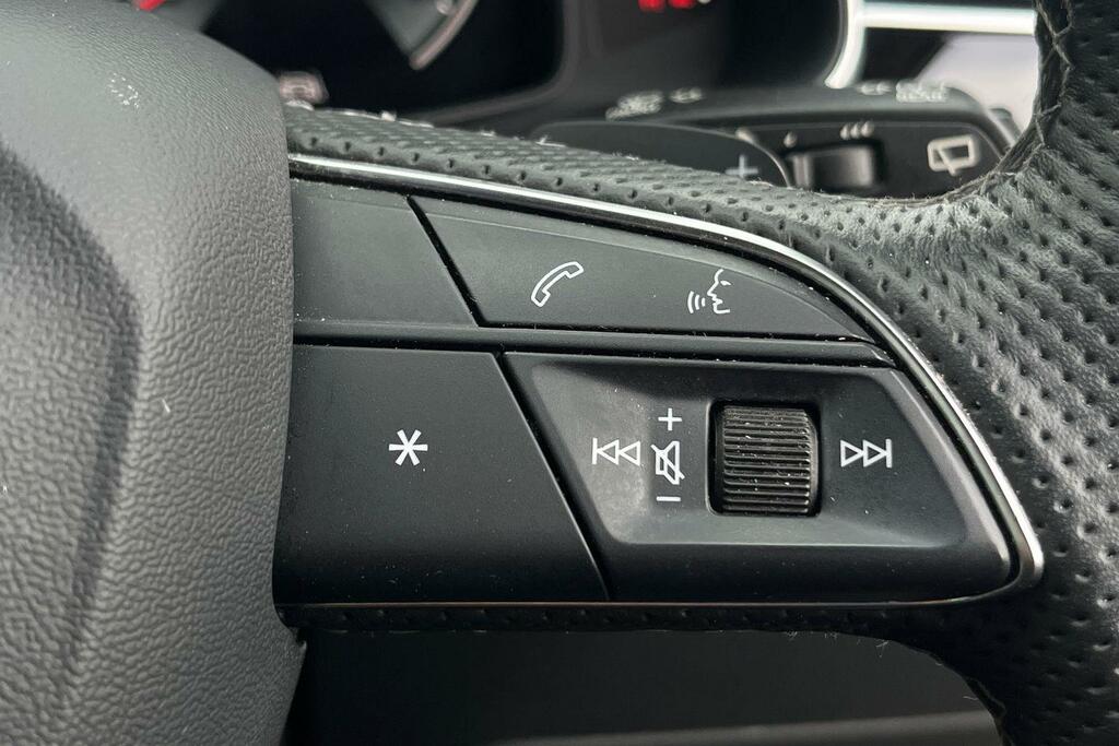 Audi Q7 55 Tfsi Quattro Black Edition Tiptronic  #23