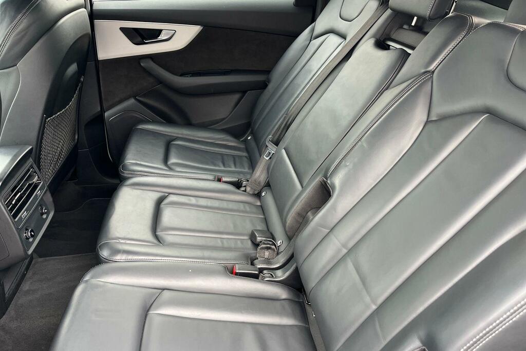 Audi Q7 55 Tfsi Quattro Black Edition Tiptronic  #9