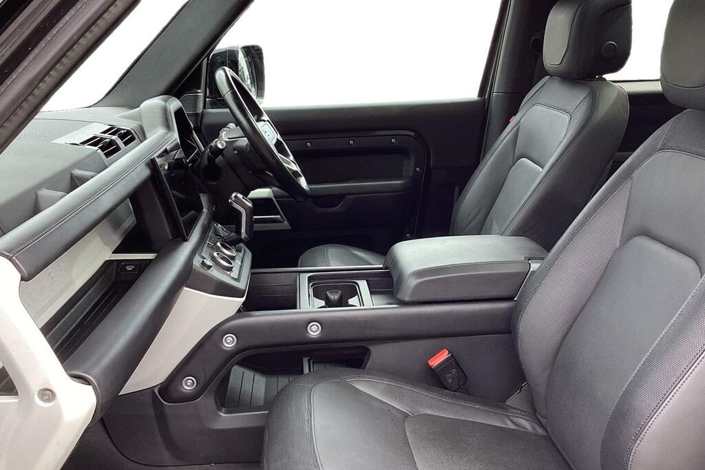 Land Rover Defender 90 D250 X-dynamic Hse Grey #3