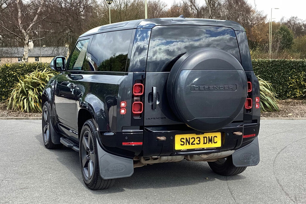 Land Rover Defender 90 D250 X-dynamic Hse Grey #2