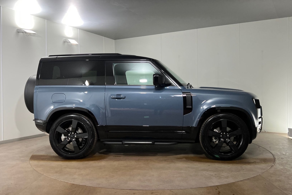 Land Rover Defender 90 D250 90 X-dynamic Se Blue #5