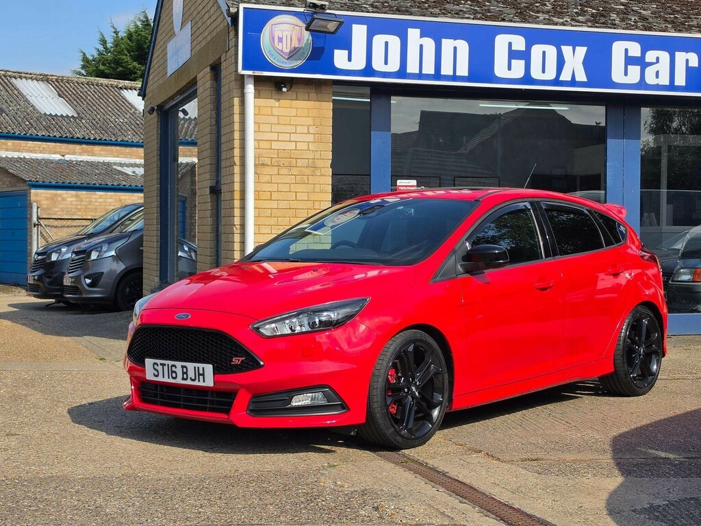 Ford Focus 2.0T Ecoboost St-3 Euro 6 Ss Red