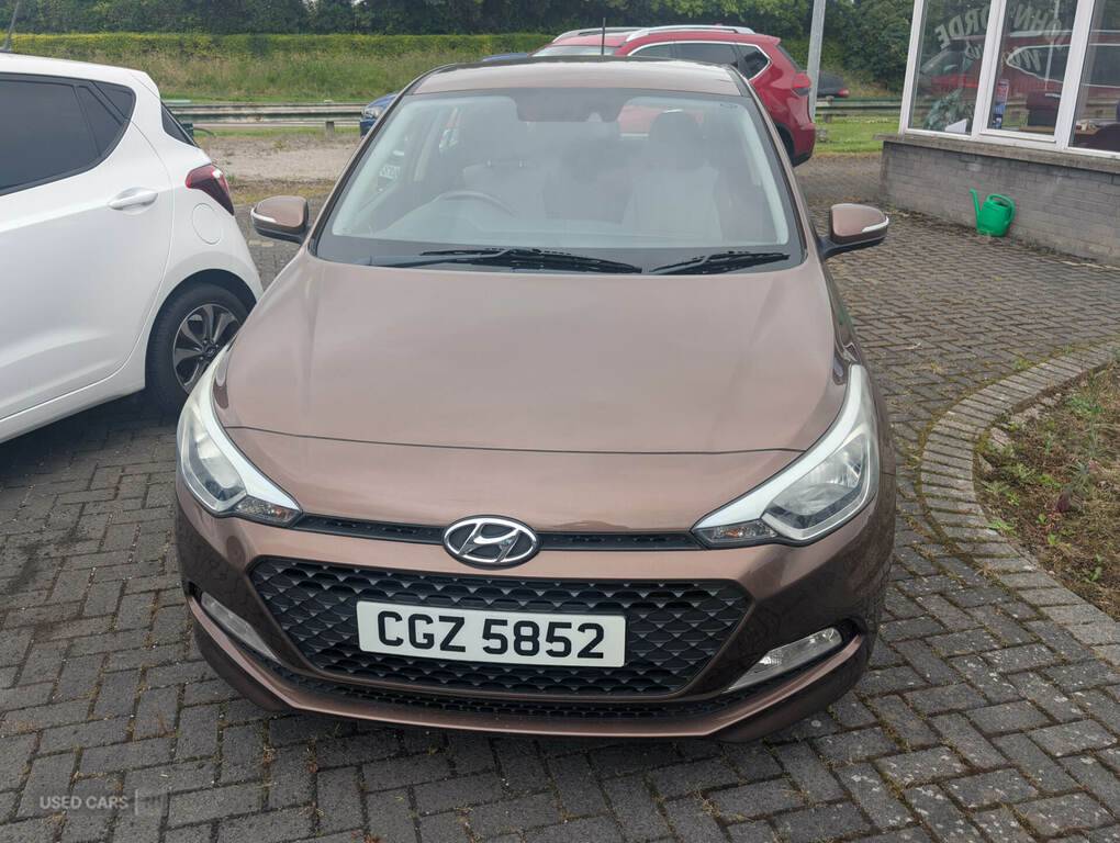 Hyundai I10 1.0 Play White