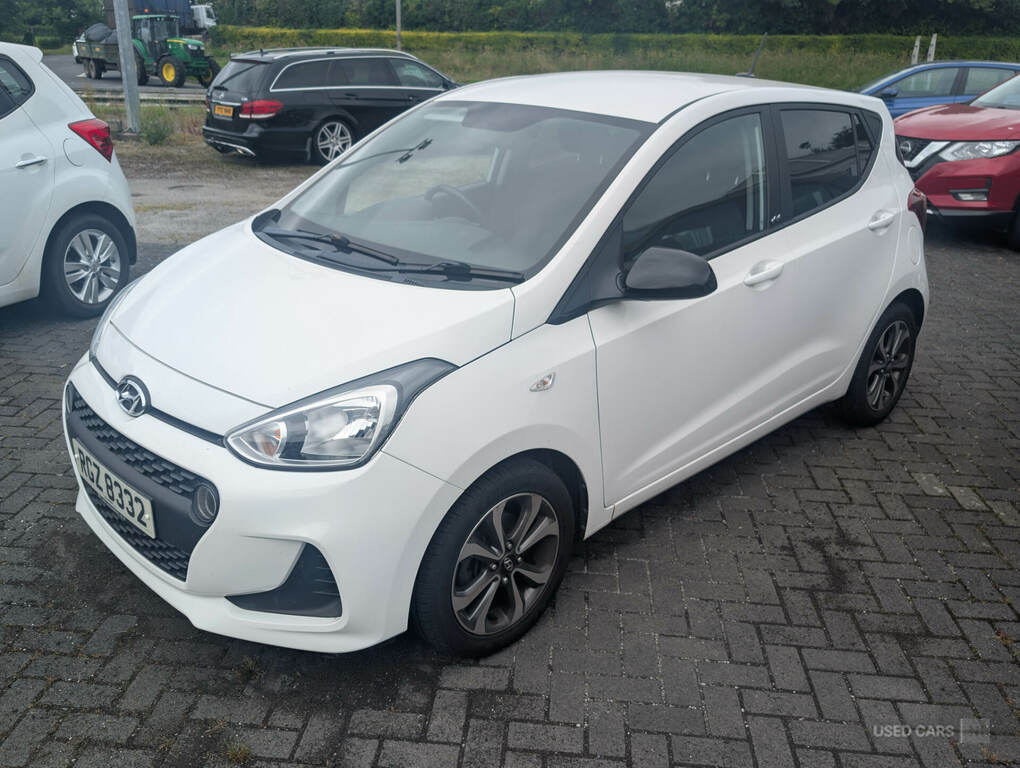 Hyundai I10 1.0 Play RGZ8332 White #4