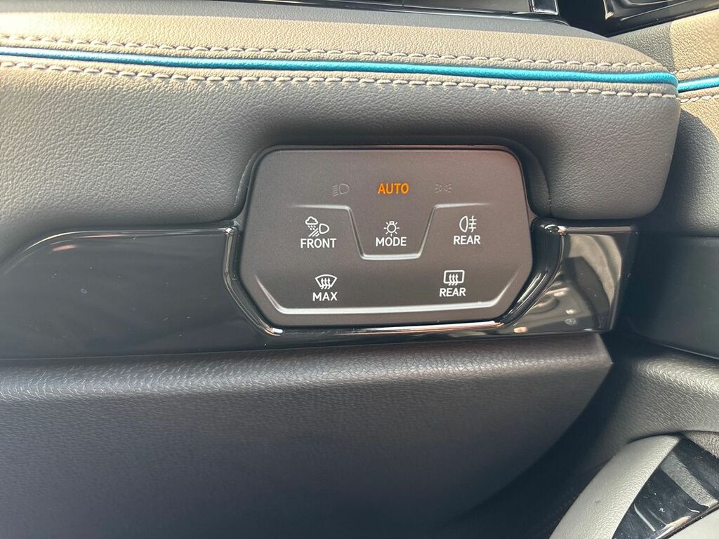 Volkswagen ID.7 Pro 77Kwh Match Fastback Blue #25