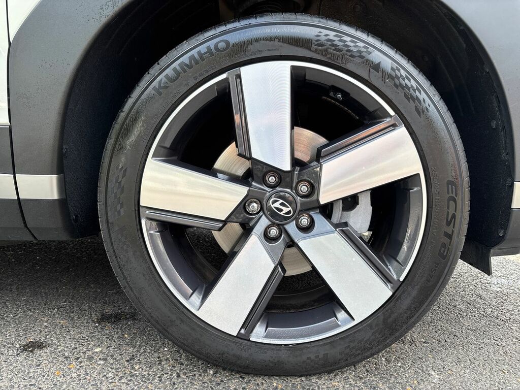 Hyundai Santa Fe Calligraphy White #9