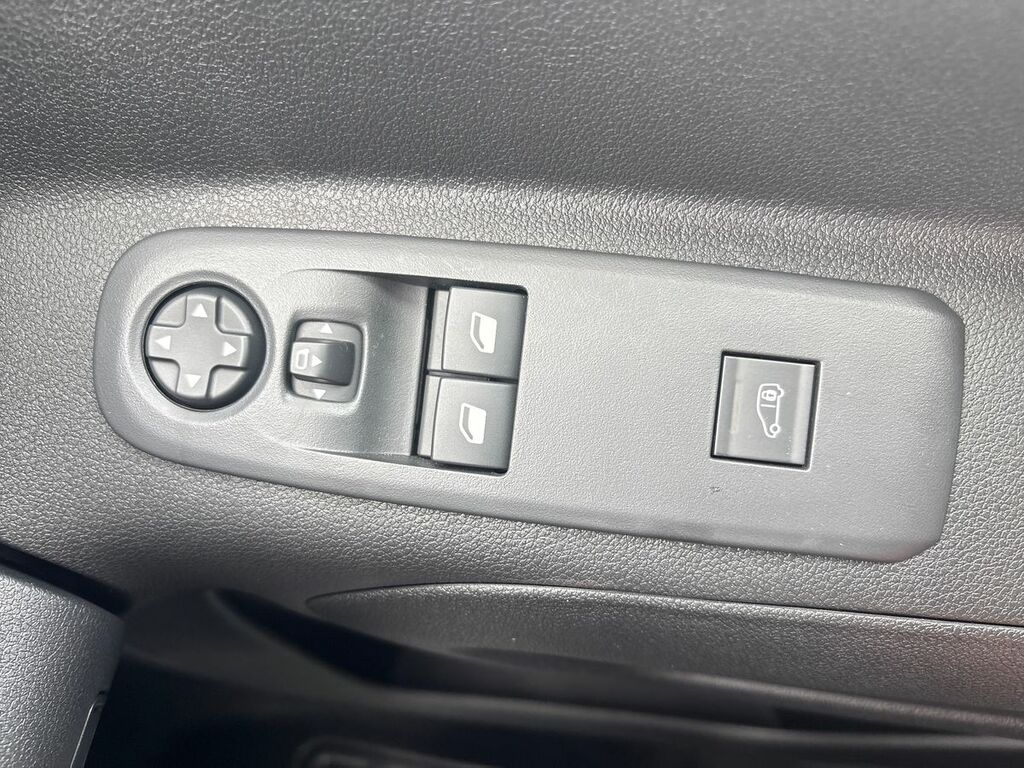 Citroen e-Berlingo 100Kw Plus XL 52Kwh 7 Seat Blue #16