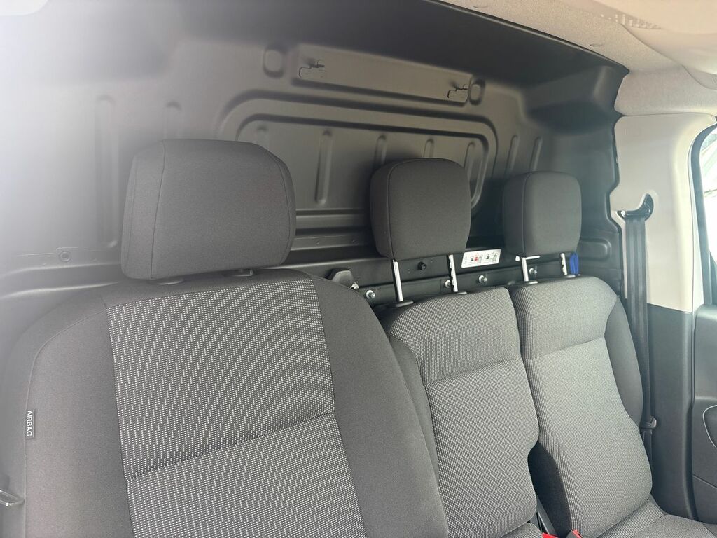 Citroen e-Berlingo 100Kw Plus XL 52Kwh 7 Seat Blue #23