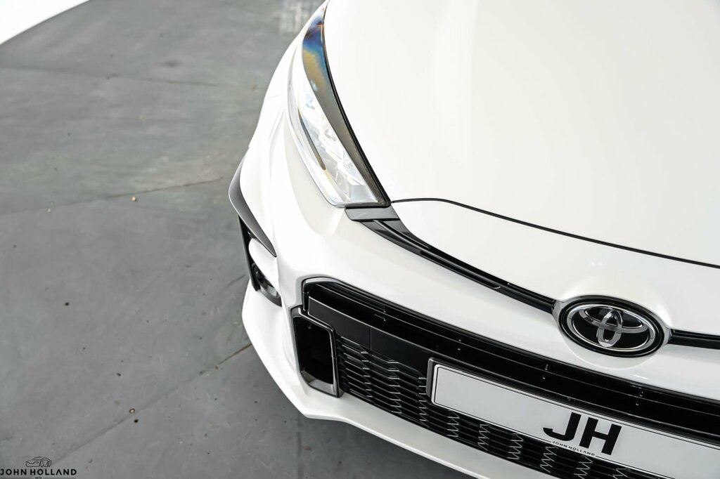 Toyota Yaris 1.5 Hybrid Gr Sport Cvt Grey #13