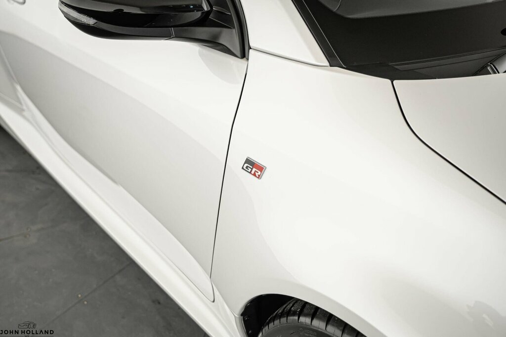 Toyota Yaris 1.5 Hybrid Gr Sport Cvt Grey #15