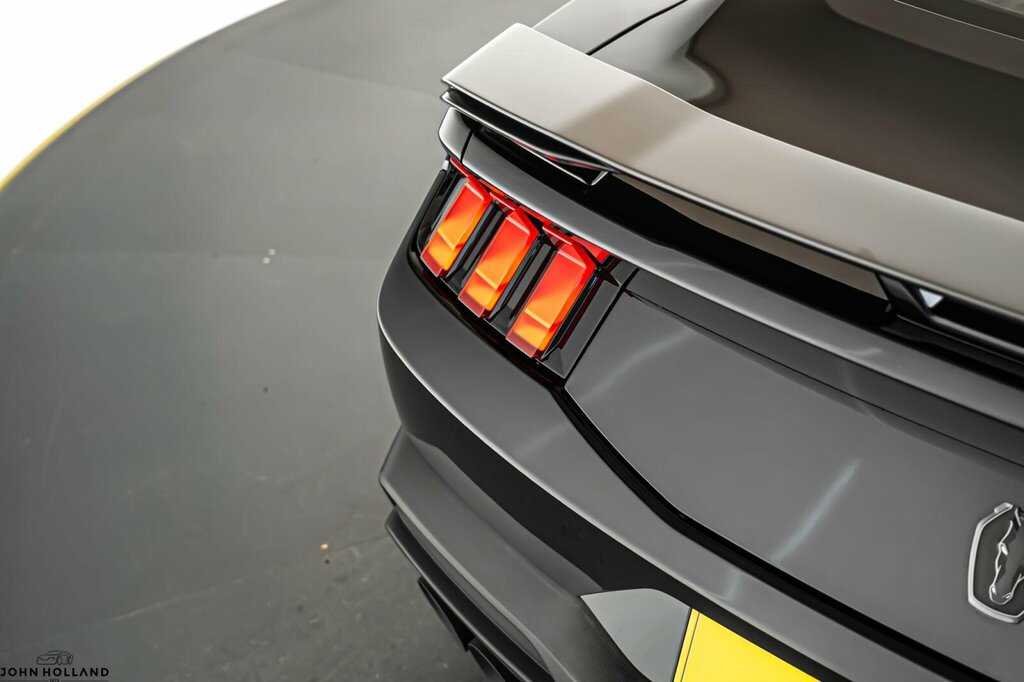 Ford Mustang 5.0 V8 Gt White #19