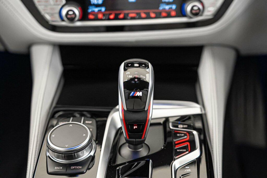 BMW M5 I V8 Competition U518 Ulez Purple #23