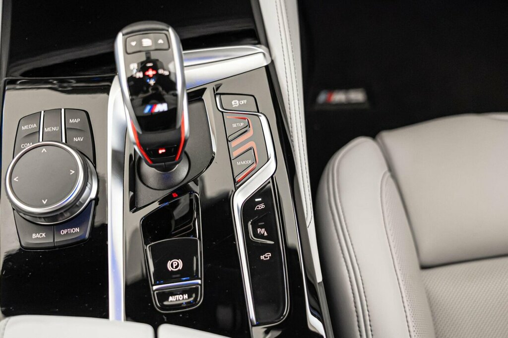BMW M5 I V8 Competition U518 Ulez Purple #24