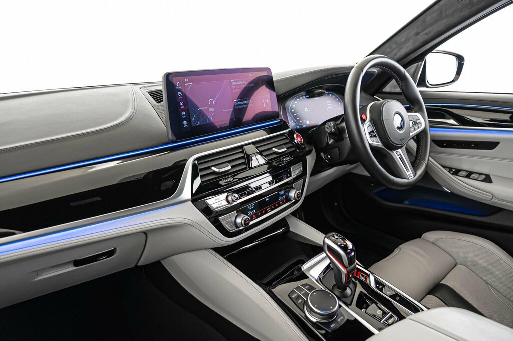 BMW M5 I V8 Competition U518 Ulez Purple #16