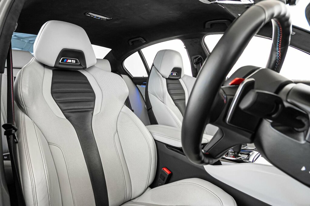 BMW M5 I V8 Competition U518 Ulez Purple #11