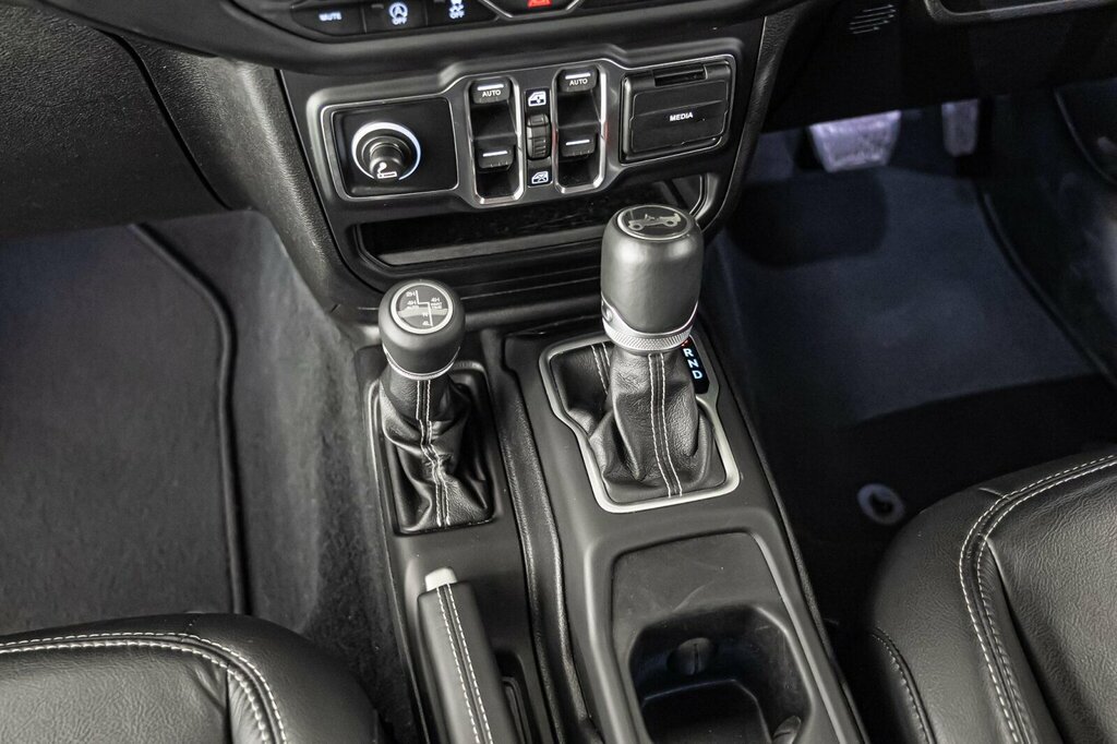 Jeep Wrangler Wrangler Rubicon Black #35