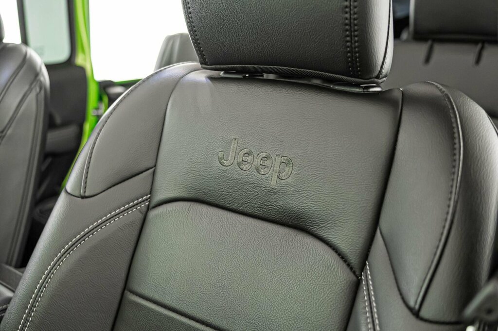 Jeep Wrangler Wrangler Rubicon Black #30