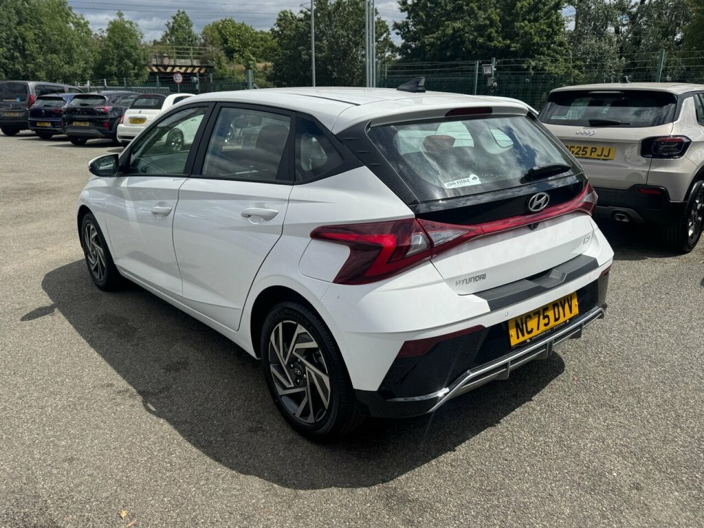 Hyundai I20 1L Advance NC75DYV White #2