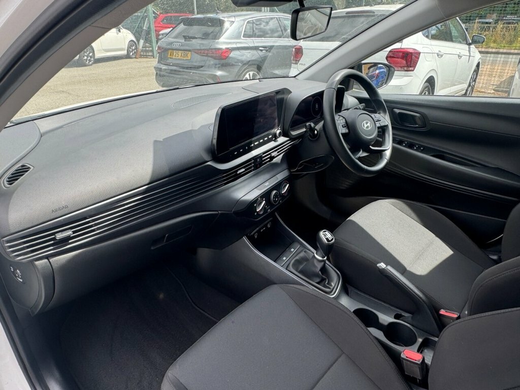 Hyundai I20 1L Advance NC75DYV White #4