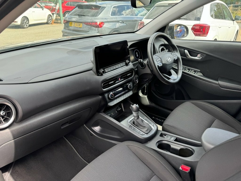 Hyundai Kona 1.6L Premium LO71TVP Black #4