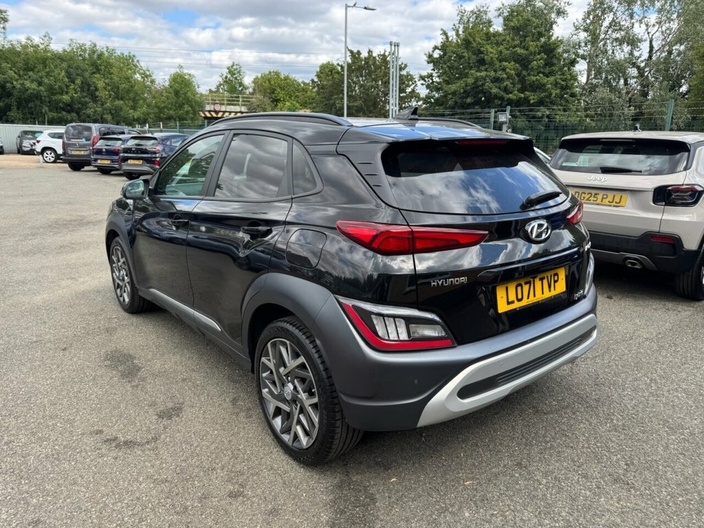 Hyundai Kona 1.6L Premium LO71TVP Black #2