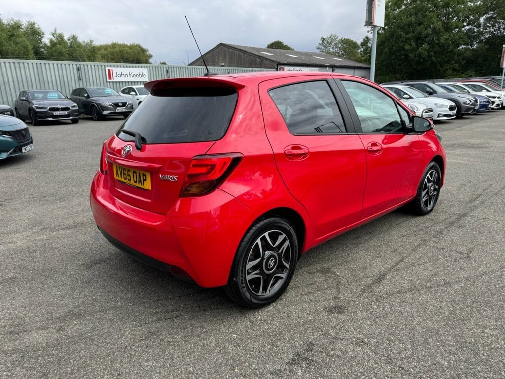 Toyota Yaris 1.3L Sport Red #2