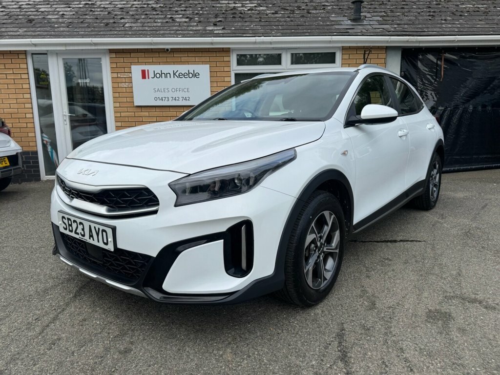 Kia Xceed 1.5L 2 White