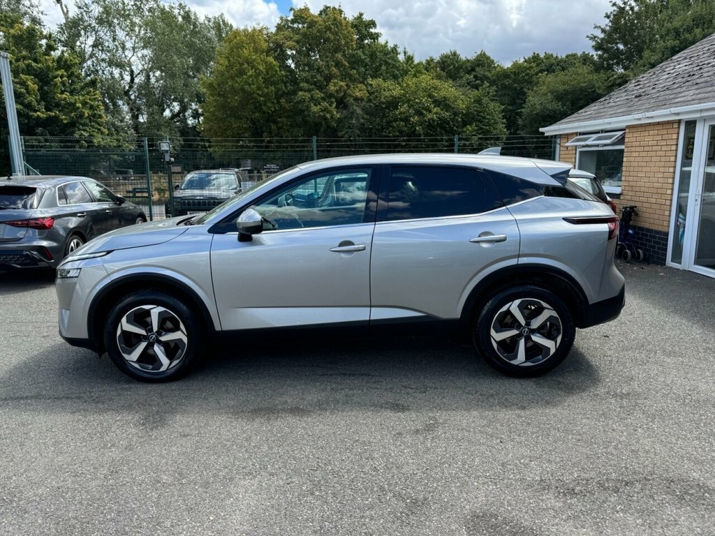 Nissan Qashqai 1.3L N-connecta Silver #6