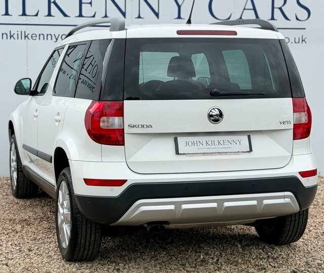 Skoda Yeti Tsi Se L Outdoor White #4