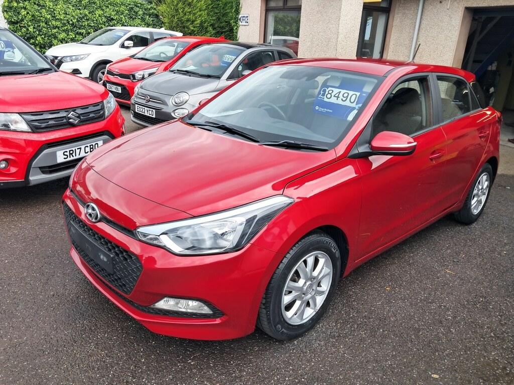 Hyundai I20 1.2 Ser Red #3