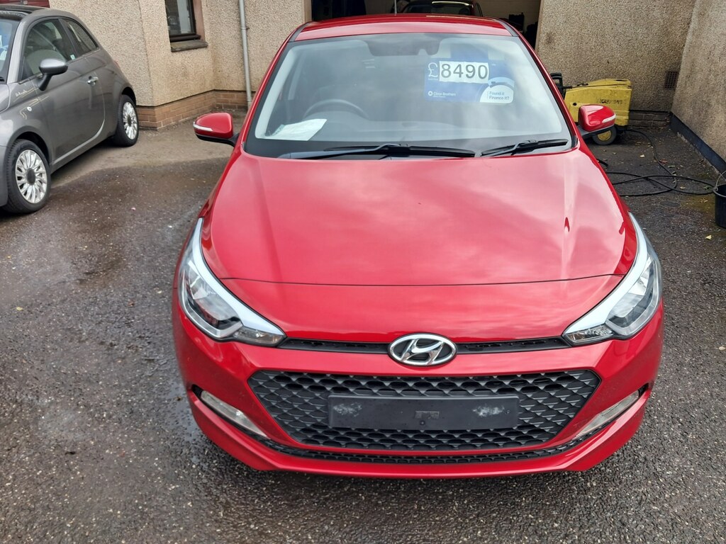 Hyundai I20 1.2 Ser Red #2