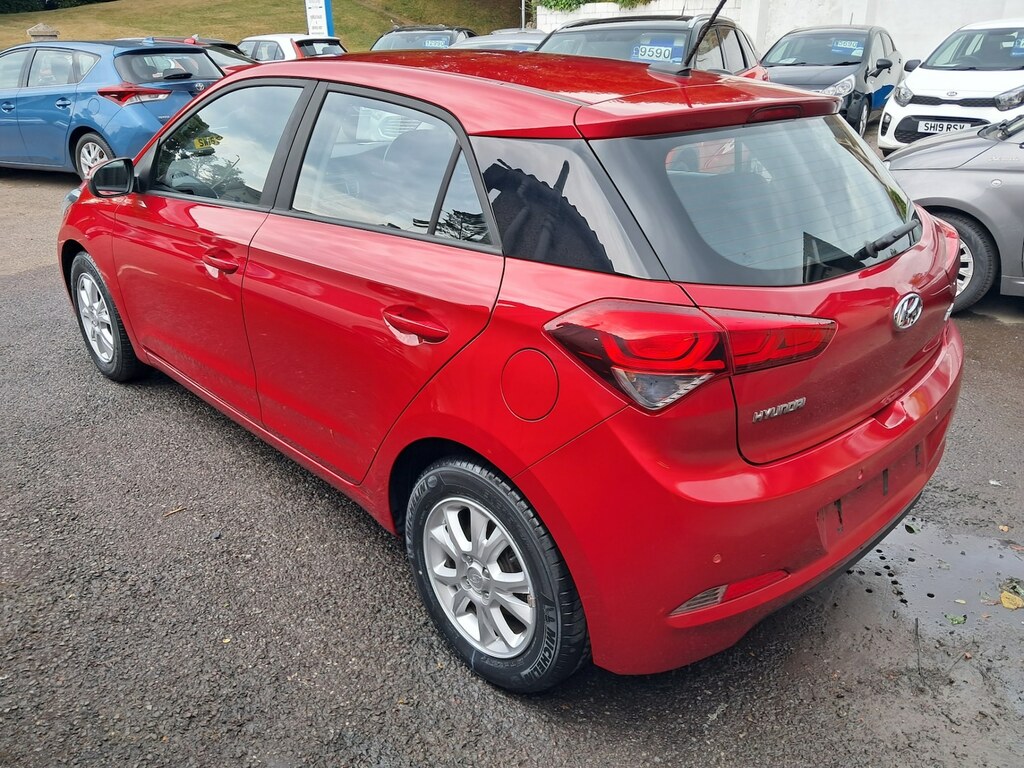Hyundai I20 1.2 Ser Red #4