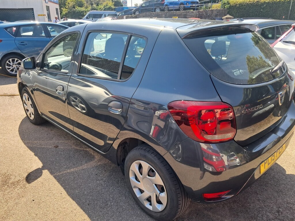 Dacia Sandero 1.0 Sce Essential Grey #2