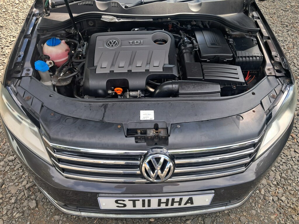 Volkswagen Passat 2.0 Se Tdi Bluemotion Technology 139 Bhp Grey #14