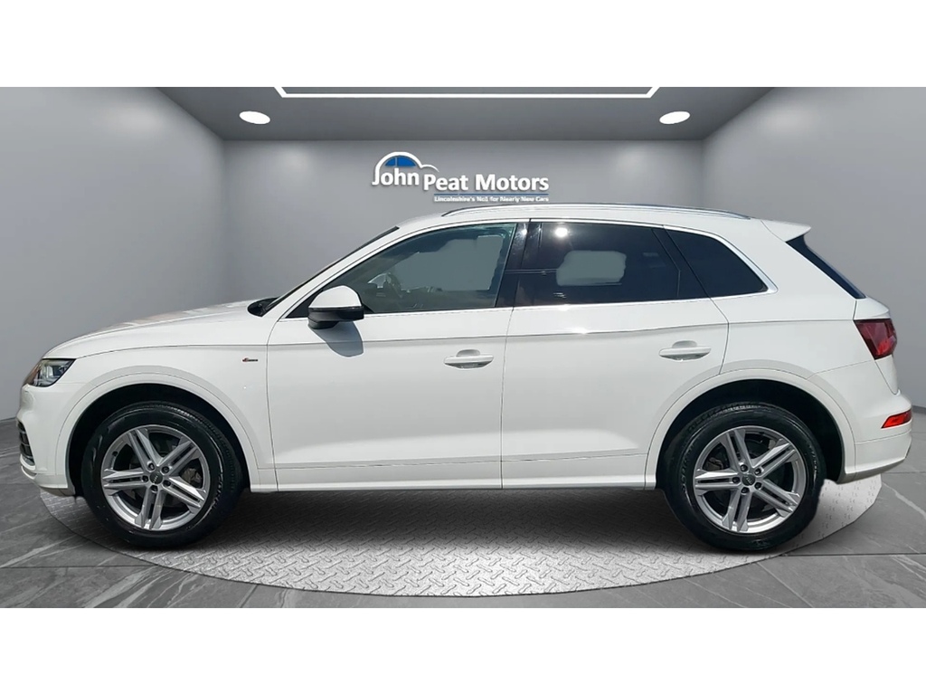 Audi Q5 Tdi S Line CA18HPL White #4