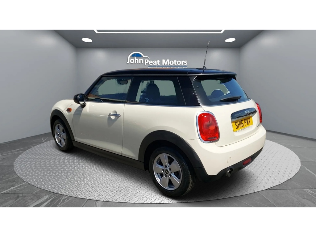 Mini Hatch Cooper White #5