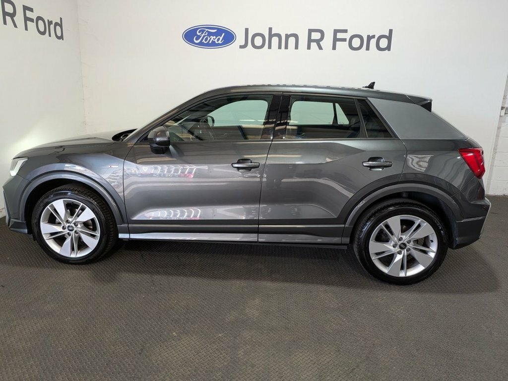 Audi Q2 1.5L S Line Grey #3