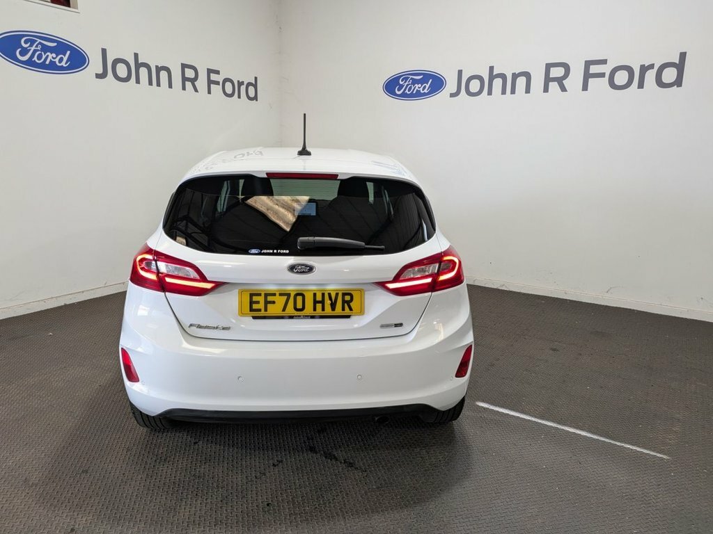 Ford Fiesta 1.1 75 Trend Black #6