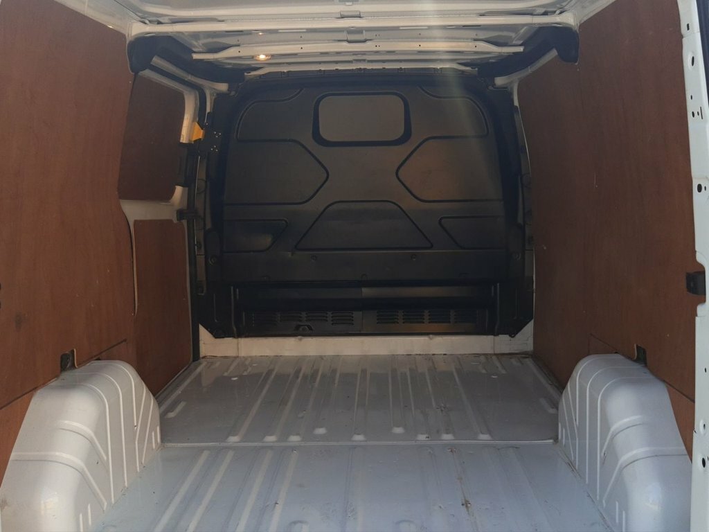 Ford Transit Custom 2L Null White