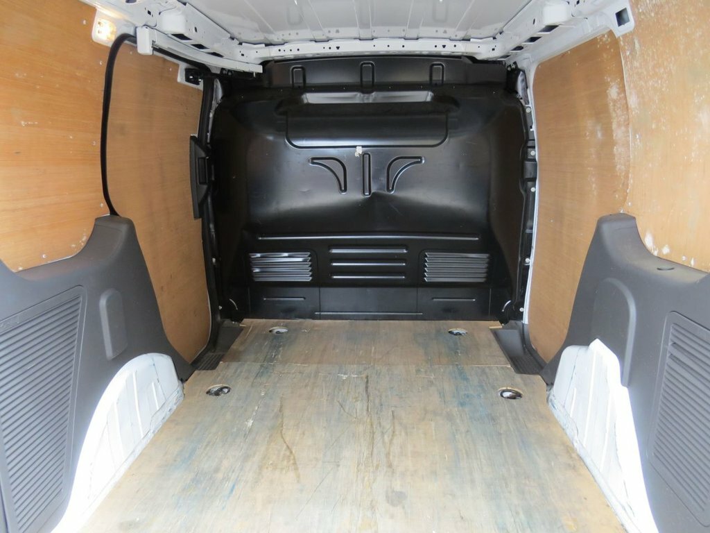 Ford Transit Connect 1.5L Leader White #2
