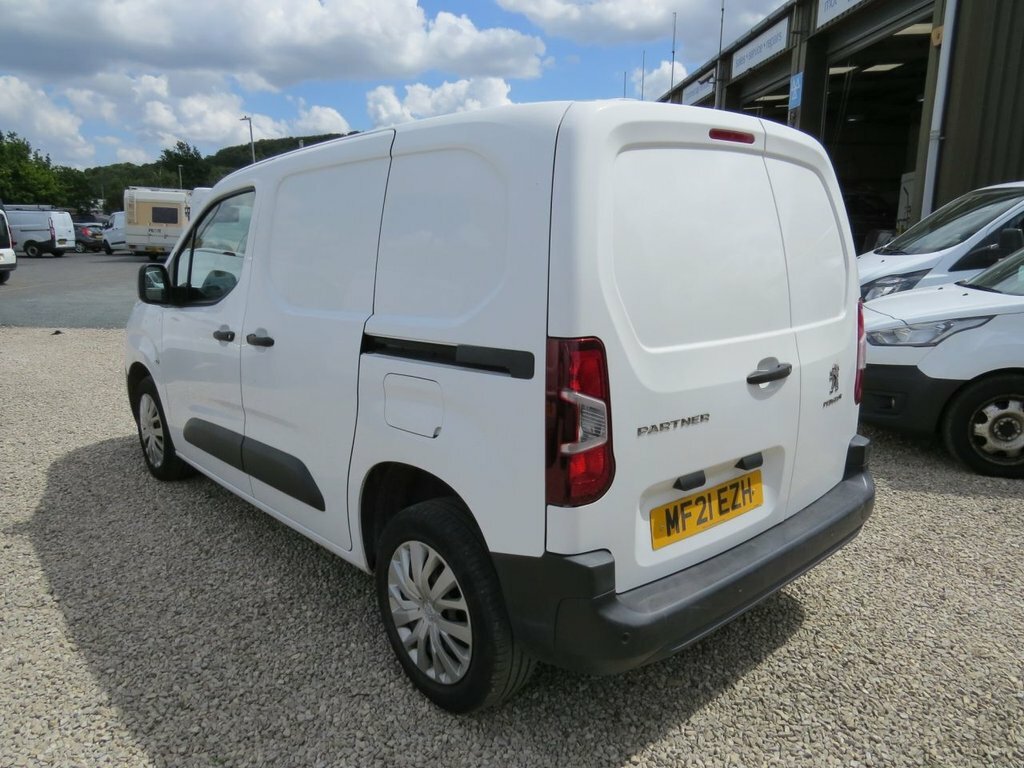 Peugeot Partner 1.5L Professional White #4