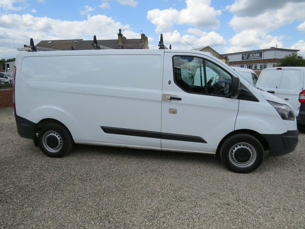 Ford Transit Custom Mpv YG18ETL White #4