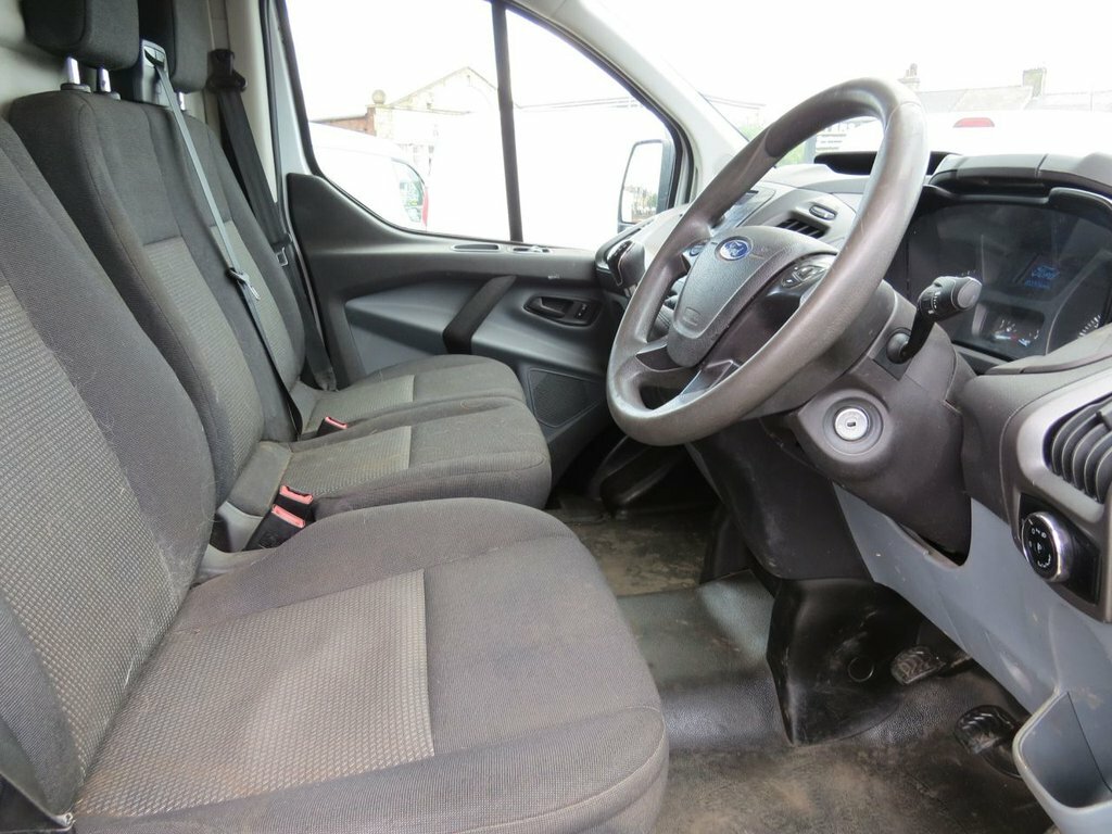 Ford Transit Custom Mpv YG18ETL White #3