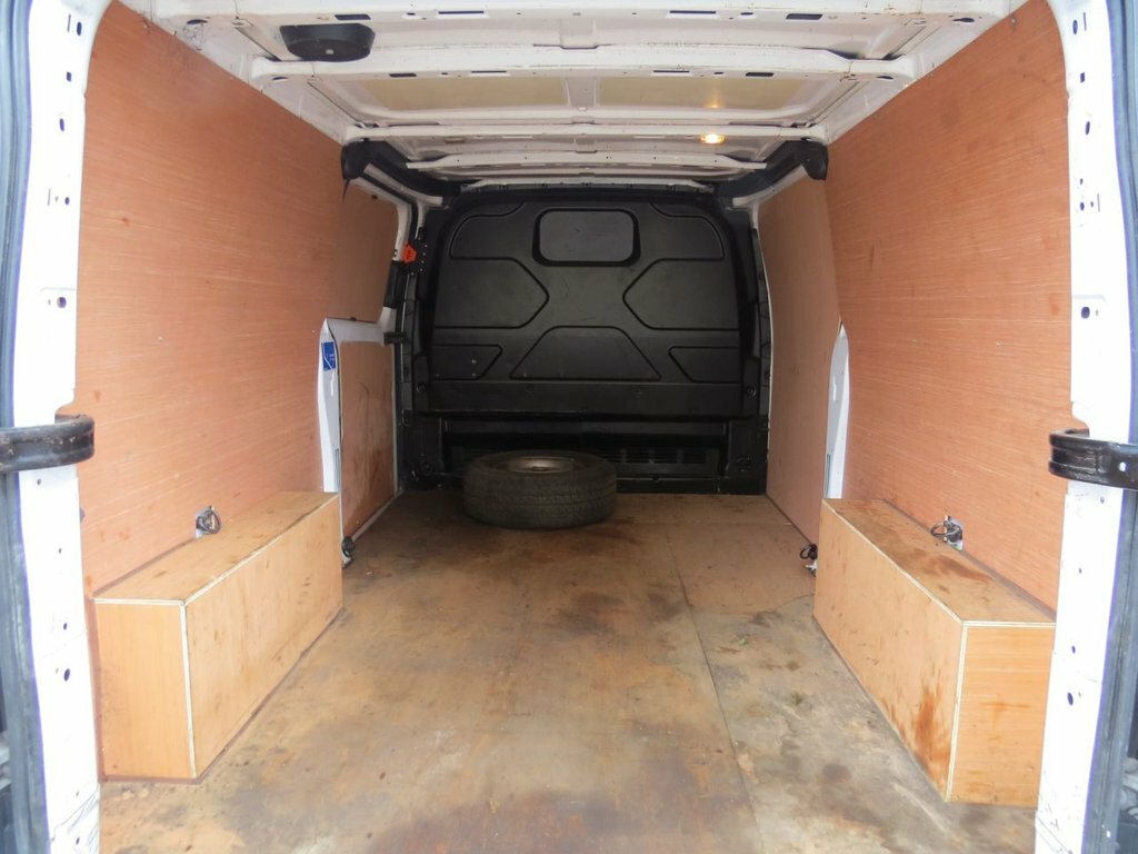 Ford Transit Custom Mpv YG18ETL White #2